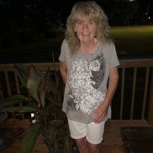 Meet your Posher, Lisa marie